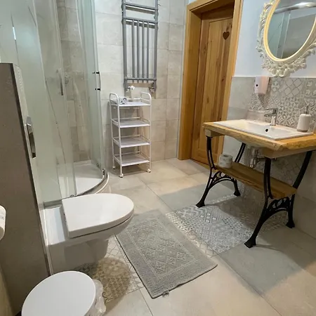 Frühstückspension Wypoczynek Pod Lipami 3*