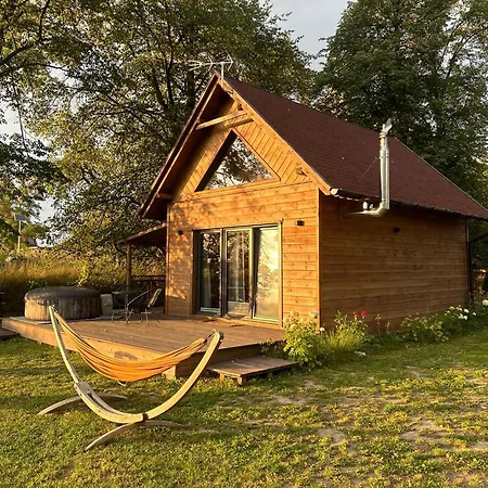 Wypoczynek Pod Lipami Bed & Breakfast *