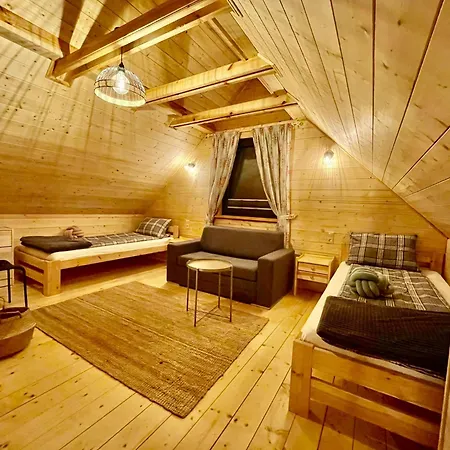 Bed & Breakfast Wypoczynek Pod Lipami