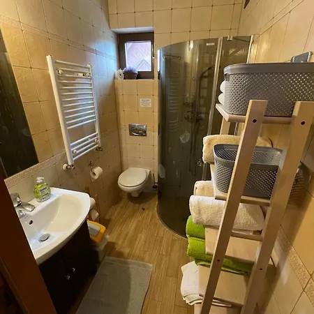 Frühstückspension Wypoczynek Pod Lipami 3*