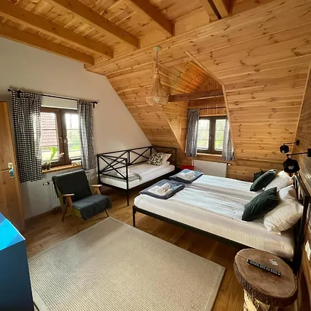 Wypoczynek Pod Lipami Oda ve Kahvaltı 3*