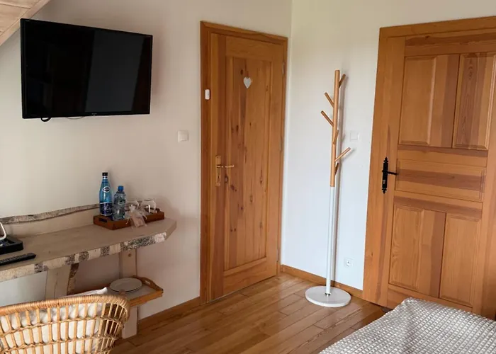 Bed and breakfast Wypoczynek Pod Lipami